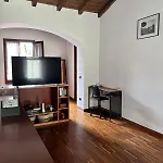 Cozy Near Como, Sleeps For 2 Maslianico