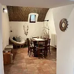 Apartment Cozy Near Como, Sleeps For 2 Maslianico